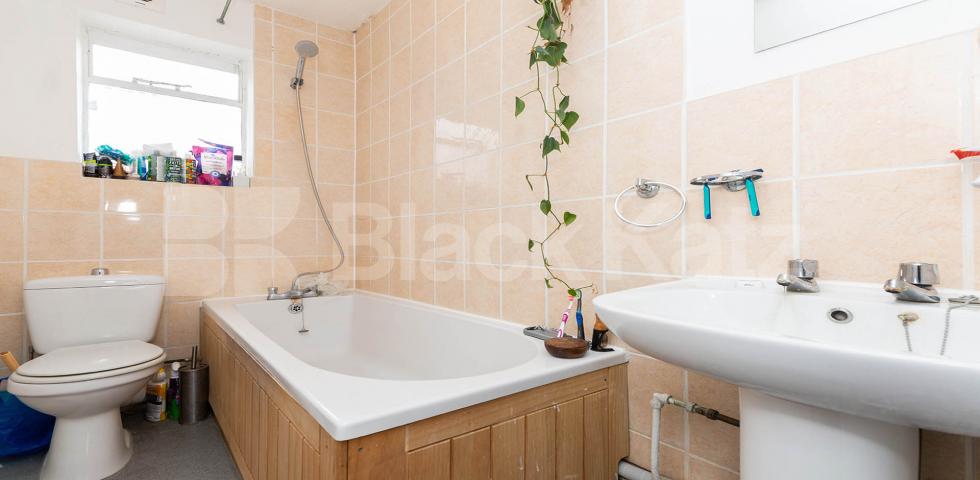 			New Instruction , 1 Bedroom, 1 bath, 1 reception Flat			 Dibden Street, ISLINGTON N1